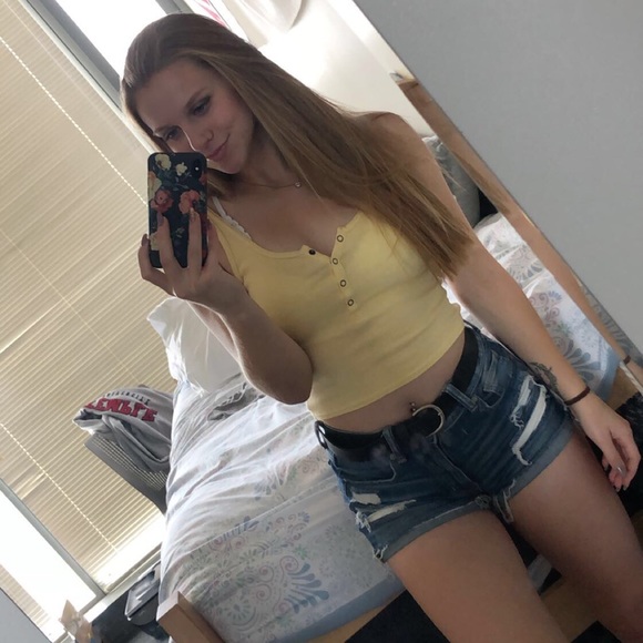 Meet your Posher, Maddy - Picture 3 of 3